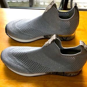 J Slides slip on sneakers silver/snake print